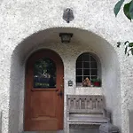 아파트 Traditional Swiss-flat
