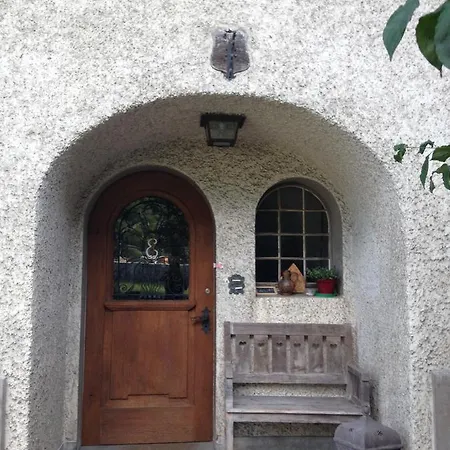 아파트 Traditional Swiss-flat